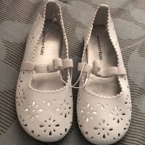 WonderKids Toddler Girls, White, Size 10